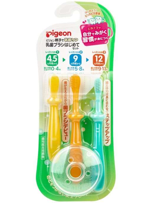 Pigeon. Набор зубных щеток для детей от 4,5 до 18 месяцев (3 штуки)